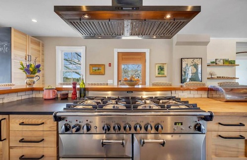 Lamoine Casa | Sugar Maple Farm near Acadia, Bar Harbor with FirePit, Large Deck