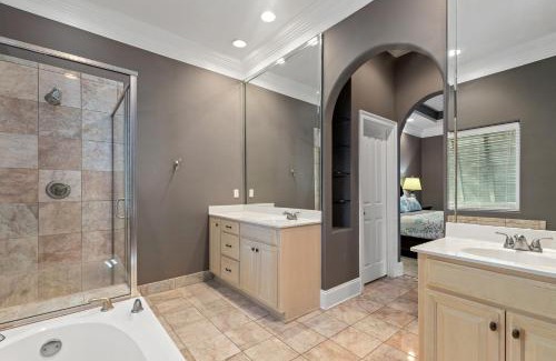Village of Sugar Beach Casa | Sugar Sand Retreat – 3-Bed, 2-Bath Beach Getaway with Private Pool, Sleeps 8!