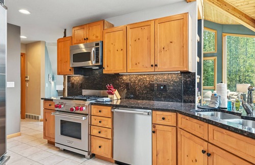 Breckenridge Casa | Sugar Snow Sanctuary | Hot Tub & Mountain Views