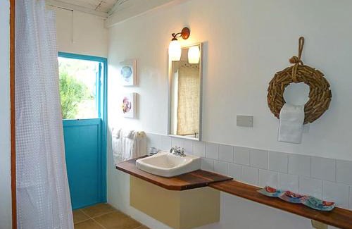 Friendship Casa | Sugarapple Bequia Beach Cottage