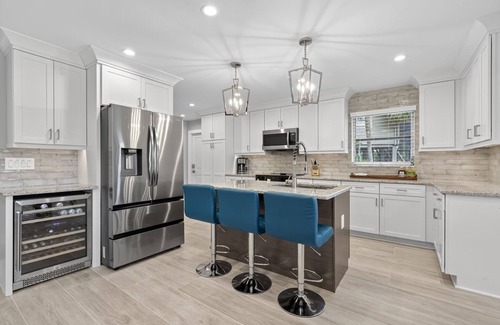 Sanibel Casa | Sugarfish: 3 BR/3BA Perfect Near Beach Getaway!