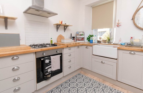 Largs Cabaña | Sugarpop cottage