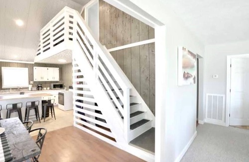 Ten Mile Casa | Sugarwood Boathouse