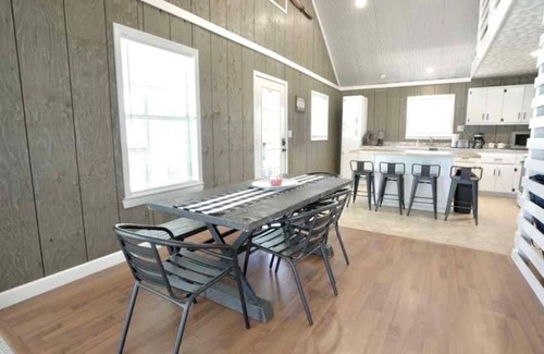 Ten Mile Casa | Sugarwood Boathouse