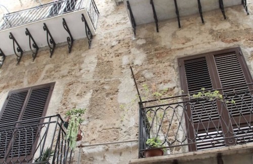 Castellammare Apartamento | PISO VALVERDE SUGERENTE EN EL CENTRO HISTÓRICO