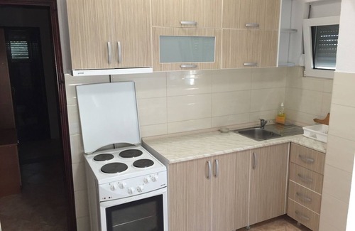 Zeljeznica Apartamento | Suitable 2 BDR Apartment 5 minutes From The Beach
