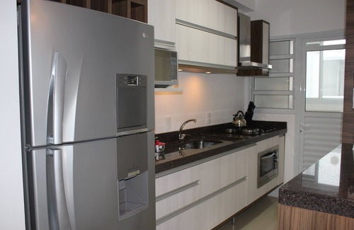 Jurere Apartamento | Alto nivel adecuado con barbacoa, piscina y salón de baile. 500 metros del mar.