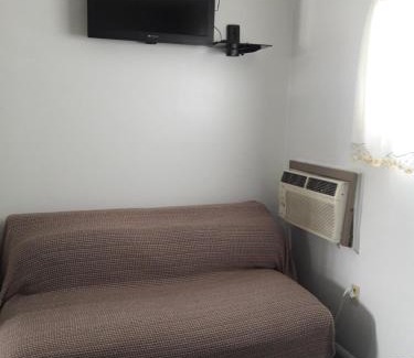 North Wildwood Hotel | Suitcase Motel & Travel