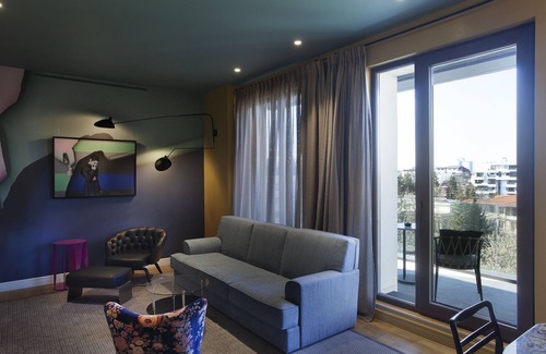 Sector 1 Apartamento | Suite 15 PLAY