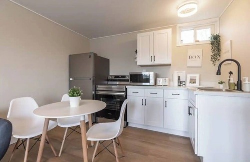 Bluewater Apartamento | Suite 3 - Relax in beautiful Bayfield - 15min from Grand Bend