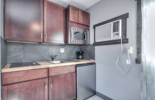Rapid City Apartamento | Suite 312 - 1BR Apartment | 1 Bed, 1 Bath