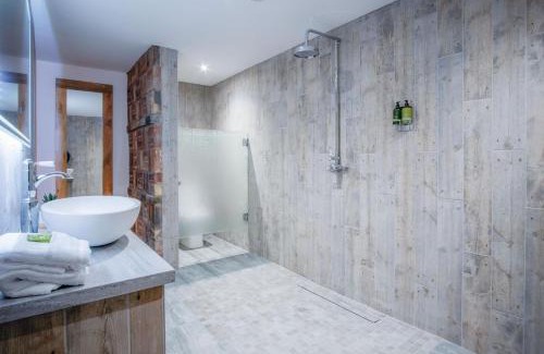 Pen-y-cae Apartamento | Suite 4 - Sleeping Giant Hotel - Pen Y Cae Inn