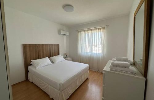 Nicosia Apartamento | Suite 52 - Two Bedroom Apartment with Shared Pool