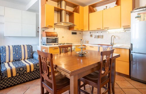 Prato Apartamento | Suite a Prato con 2 Balconi