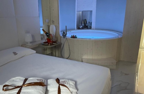 Bisceglie Cama Y Desayuno | Suite Albatros - Luxury Room