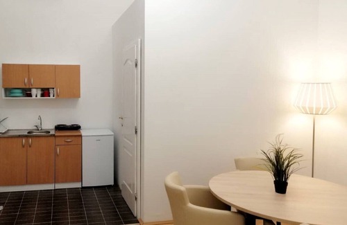 Novi Sad Apartamento | Suite en la plaza central con vistas a la catedral