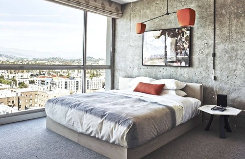 Wilshire Center Hotel | Suite at The LINE Hotel Los Angeles, Pet-friendly with Outdoor Pool!