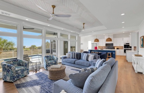 Tybee Island Casa | Suite Beach Tybee | Amazing Views, Private Pool, Rooftop Deck