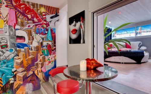 Republique Apartamento | SUITE BROOKLYN JACUZZI