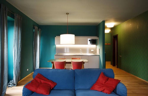 Riva Apartamento | Suite "Carpa" a few steps from the lake with panoramic view. Lounge bar and swimming pool