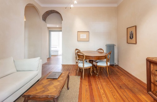 Downtown Apartamento | Suite Cavour by icasamia.it
