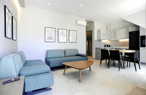 Vlicho Casa | Suite Christina - Demar Suites