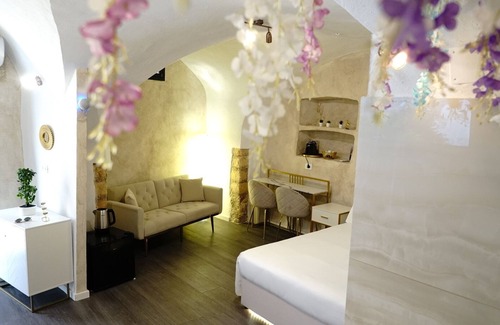 San Giovanni Rotondo Apartamento | Suite con Vasca Idromassaggio nel cuore antico di San Giovanni Rotondo