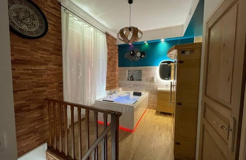 Chartrettes Apartamento | Suite d'amour et détente jacuzzi, sauna et massage
