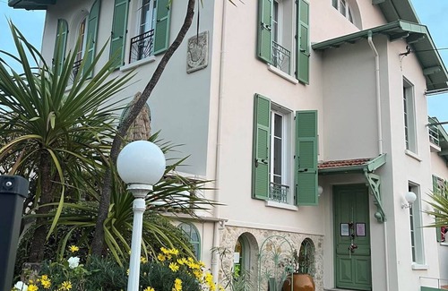 Vence Hotel | Suite double bed + sofa bed with terrace ( 11 )