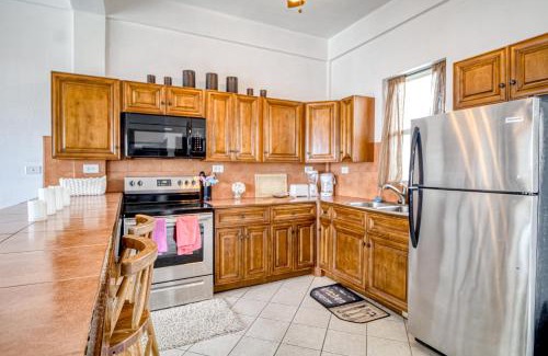 San Pedro Apartamento | Suite G202 at Mara Laguna Gold Standard Certified
