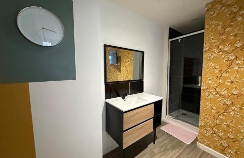 Roubaix Apartamento | Suite Jaune #4#- Douceur & confort-self check-in