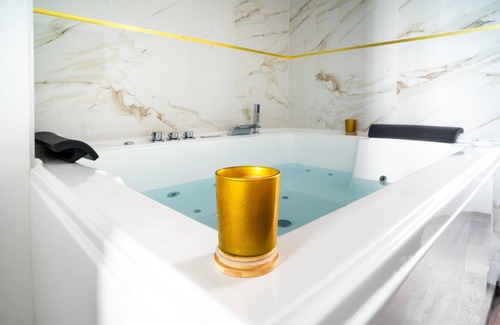 Levallois-Perret Apartamento | Suite L'éclipse Paris, Logement Avec Jacuzzi à 10 Minutes