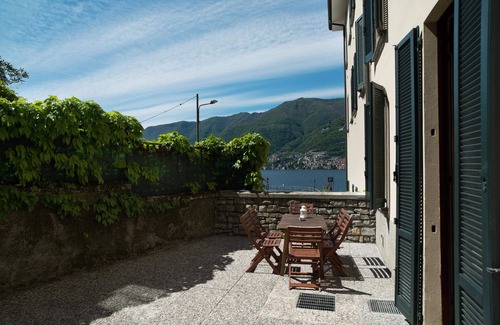 Riva Apartamento | Suite "Lavarello" at 2 steps from the lake with private dehor, lounge bar and swimming pool