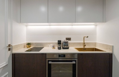8th Arrondissement Apartamento | Suite Luxueuse - Palais de L'elysée - Faubourg Saint Honoré - Paris 8e