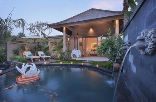 Lodtunduh Villa | Suite de lujo de 1 habitación con piscina privada estilo Vila-Balinise