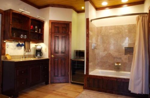 Stanardsville Apartamento | Suite Maharaja