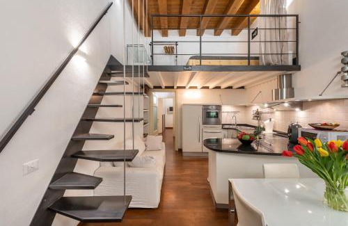 Historic Castle District Apartamento | Suite Martini al Castello