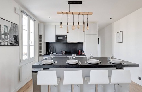 Suresnes Apartamento | Suite Modern Art - Superb downtown apartment
