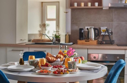 Wittersdorf Casa | Suite Or avec Sauna Privatif et Cuisine Équipée - Idéale pour un Séjour Relaxant en Alsace - FR-1-744-13