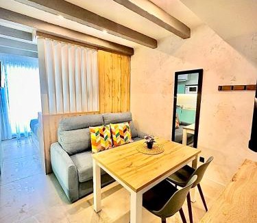 Carihuela Apartamento | SUITE PLAYA CARIHUELA Apartamentos