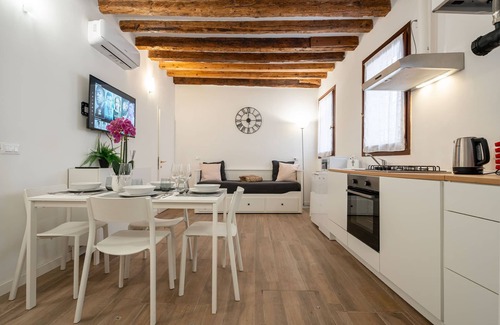 San Polo Apartamento | Suite Ravà - San Marco with pool