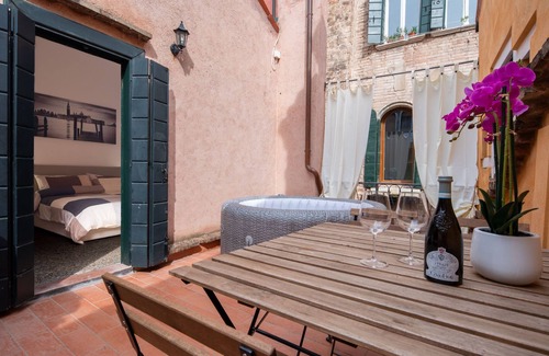 San Polo Apartamento | Suite Ravà - San Marco with pool