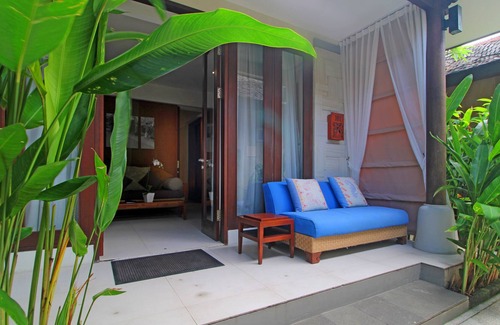Downtown Kuta Casa | Habitación Suite con cocina a 2 minutos de la playa de Kuta