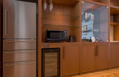 Atami Hotel | Suite Room91Nopets allowed1offsite parking lot / Atami Shizuoka
