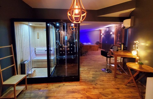 Saint-Amand-les-Eaux Otro | Suite spa Privatif Dans un Manoir