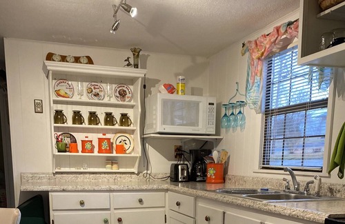 Jacksboro Casa | SUITE SPOT - Million Dollar Views of Norris Lake! Just minutes off I-75!