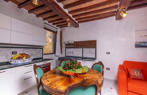 Bibbiena Apartamento | Suite the Cardinal, historic home in Bibbiena
