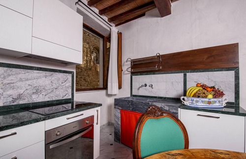 Bibbiena Apartamento | Suite the Cardinal, historic home in Bibbiena