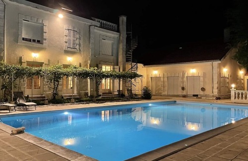 Aubin Cama Y Desayuno | Suite-Tradicional-Baño Privado-Vista al Parque