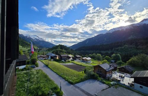 Ernen Apartamento | Suite Tucan